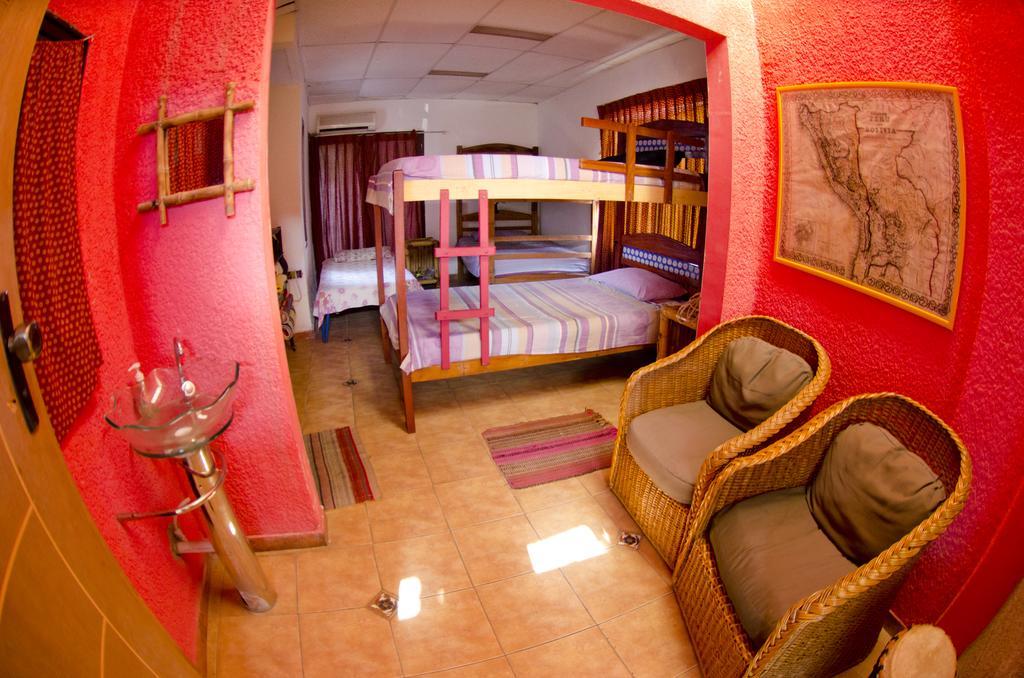 Hostal Los Aventureros Santa Cruz de La Sierra Chambre photo